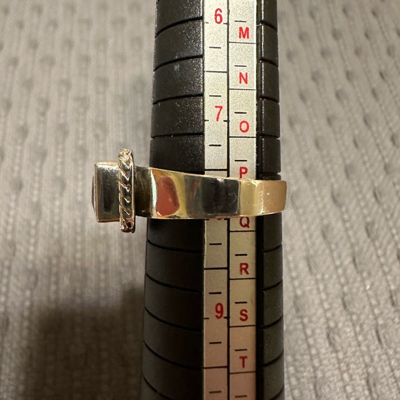 Stunning Silver Square CZ Ring size 8 - Picture 6 of 6